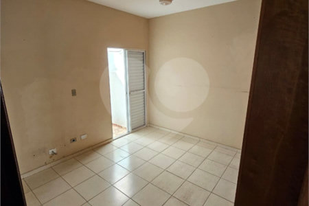 Casa à venda ou para alugar com 5 quartos, sendo 1 suíte, no Centro, Salto, SP