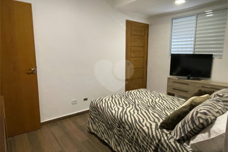 Sobrado à venda com 5 quartos, sendo 1 suíte, em Alto da Boa Vista, São Paulo, SP