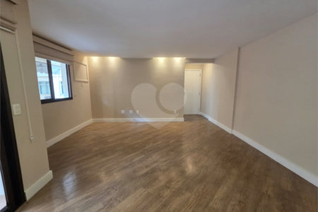 Apartamento à venda com 3 quartos, sendo 1 suíte,  em Tijuca, Rio de Janeiro, RJ