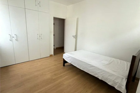 Triplex à venda ou para alugar com 3 suítes em Vila Suzana, São Paulo, SP