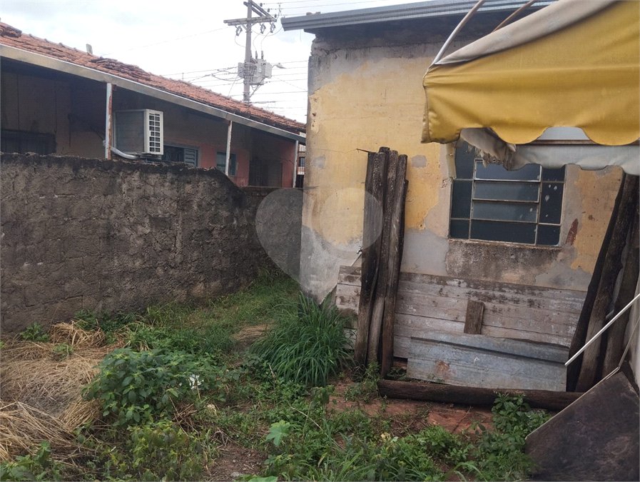 Casa Térrea à venda com 3 quartos, sendo 1 suíte, em Vila Xavier (vila Xavier), Araraquara, SP