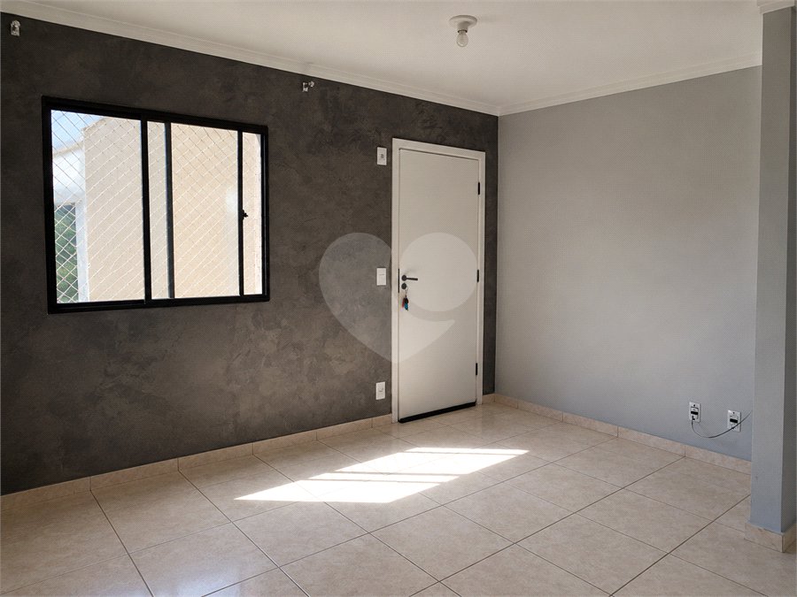 Apartamento à venda com 2 quartos no Centro, Votorantim, SP
