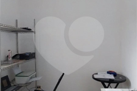 Sobrado à venda com 3 quartos, sendo 1 suíte,  em Jardim Regis, São Paulo, SP