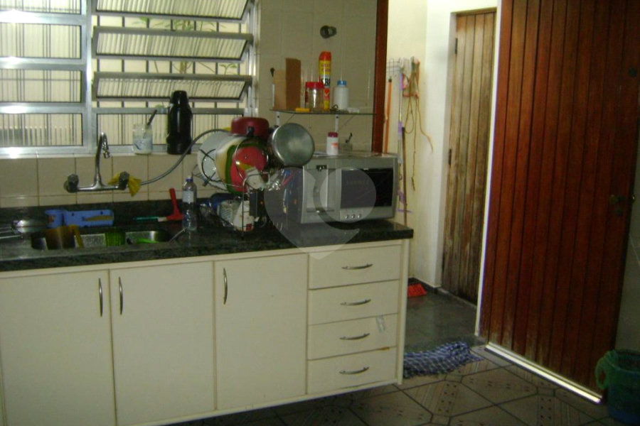 Casa à venda com 3 quartos, sendo 1 suíte, em Morumbi, São Paulo, SP