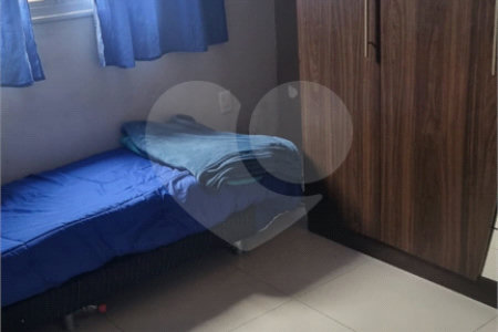 Sobrado à venda com 4 quartos, sendo 2 suítes,  em Conjunto Residencial Álvaro Bovolenta, Mogi das Cruzes, SP
