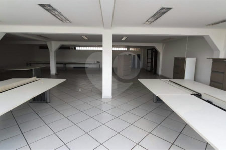 Prédio à venda ou para alugar em Vila Palmares, Santo André, SP