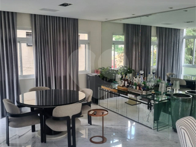 Apartamento à venda com 2 suítes em Jardim América, São Paulo, SP