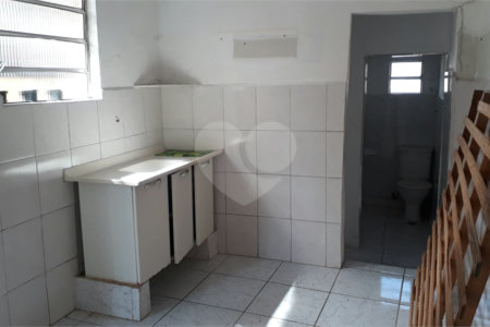 Casa à venda com 3 quartos em Parque Vitória, São Paulo, SP