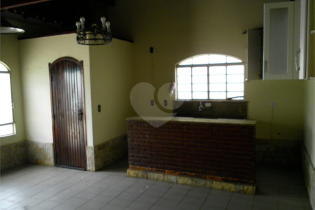 Sobrado à venda com 4 quartos em Vila Maria Alta, São Paulo, SP