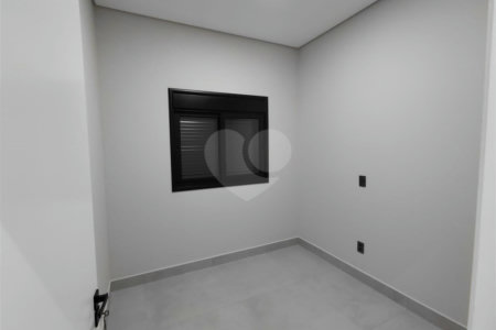 Casa à venda com 3 quartos, sendo 1 suíte, no condomínio Park Real Indaiatuba, Indaiatuba - SP