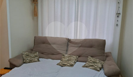 Apartamento à venda com 2 quartos em Parque Maria Domitila, São Paulo, SP