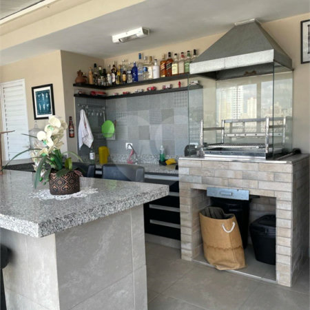 Casa à venda com 3 suítes no condomínio Tamboril, São Paulo - SP