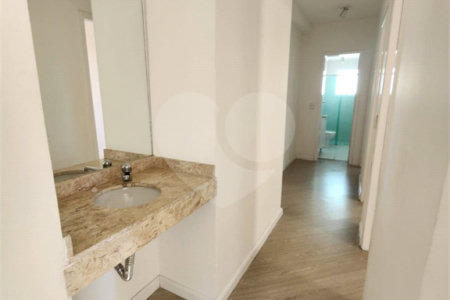 Apartamento à venda com 3 quartos, sendo 1 suíte,  no Centro, São Bernardo do Campo, SP