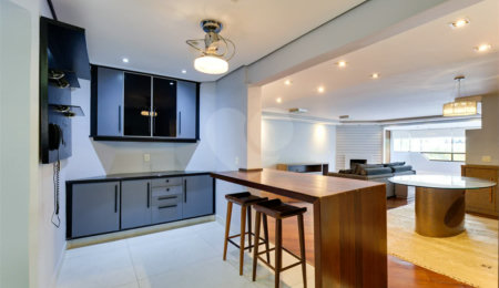 Apartamento à venda com 4 quartos, sendo 3 suítes, em Granja Julieta, São Paulo, SP