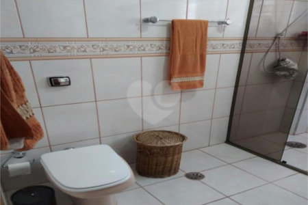 Sobrado à venda com 3 quartos, sendo 2 suítes, em Jardim Santa Emília, São Paulo, SP
