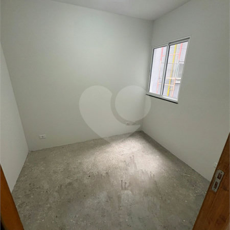 Casa à venda com 3 quartos, sendo 1 suíte, no condomínio Felipe Camarao, Poá - SP