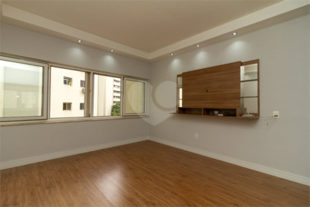 Apartamento à venda com 3 quartos, sendo 1 suíte, em Jardim Paulista, São Paulo, SP