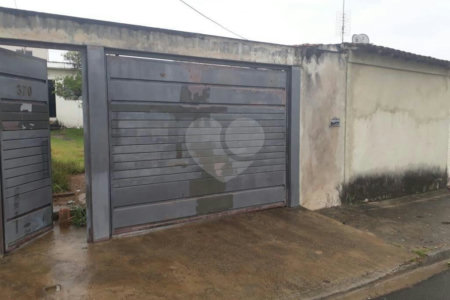Casa à venda com 3 quartos em Jardim Serrano, Votorantim, SP