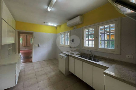 Casa à venda com 4 suítes no condomínio Miollo da Granja, Cotia - SP