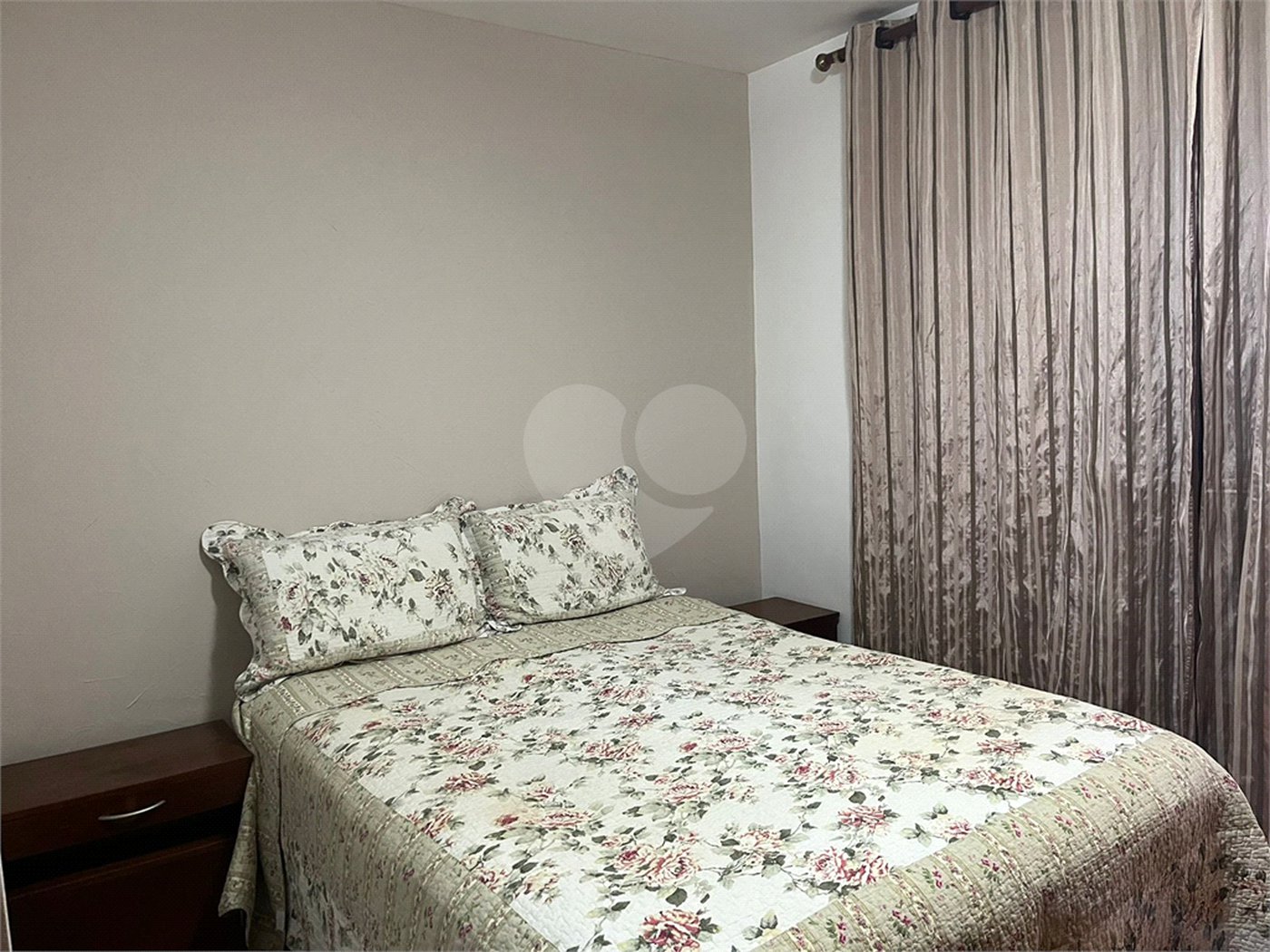 Casa à venda com 2 quartos, sendo 1 suíte, no condomínio Villa Faenza, São Paulo - SP
