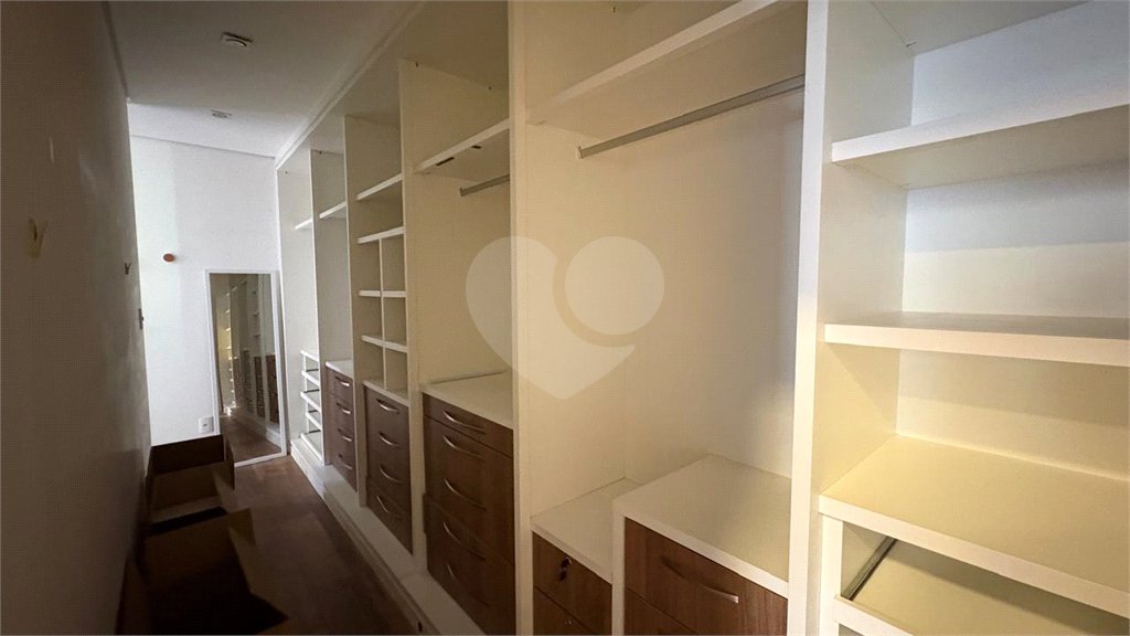 Casa à venda com 3 suítes no condomínio Vivendas do Lago, Sorocaba - SP
