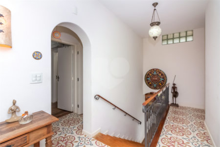 Casa à venda com 4 quartos, sendo 2 suítes, em Chácara Flora, São Paulo, SP