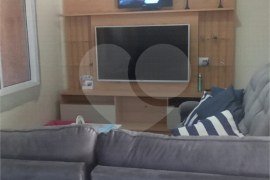 Casa à venda com 5 quartos, sendo 2 suítes, em Jardim Santa Clara, Guarulhos, SP