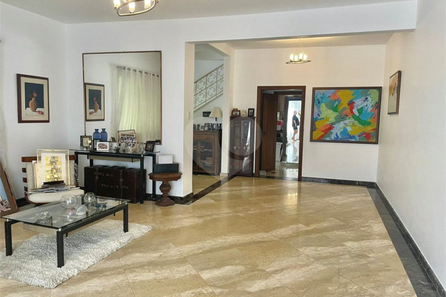 Sobrado à venda com 3 quartos, sendo 2 suítes, em Vila Mariana, São Paulo, SP