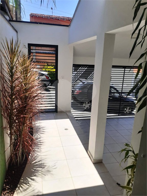 Sobrado à venda com 3 quartos, sendo 1 suíte, em Parque Santana, Mogi das Cruzes, SP