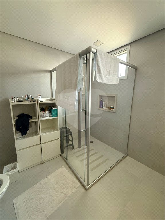 Casa à venda com 4 suítes no condomínio East Village, São Paulo - SP
