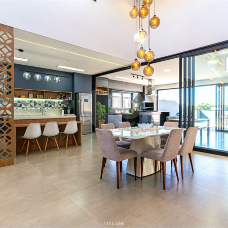 Casa à venda com 4 suítes no condomínio Residencial dos Lagos, Itupeva - SP