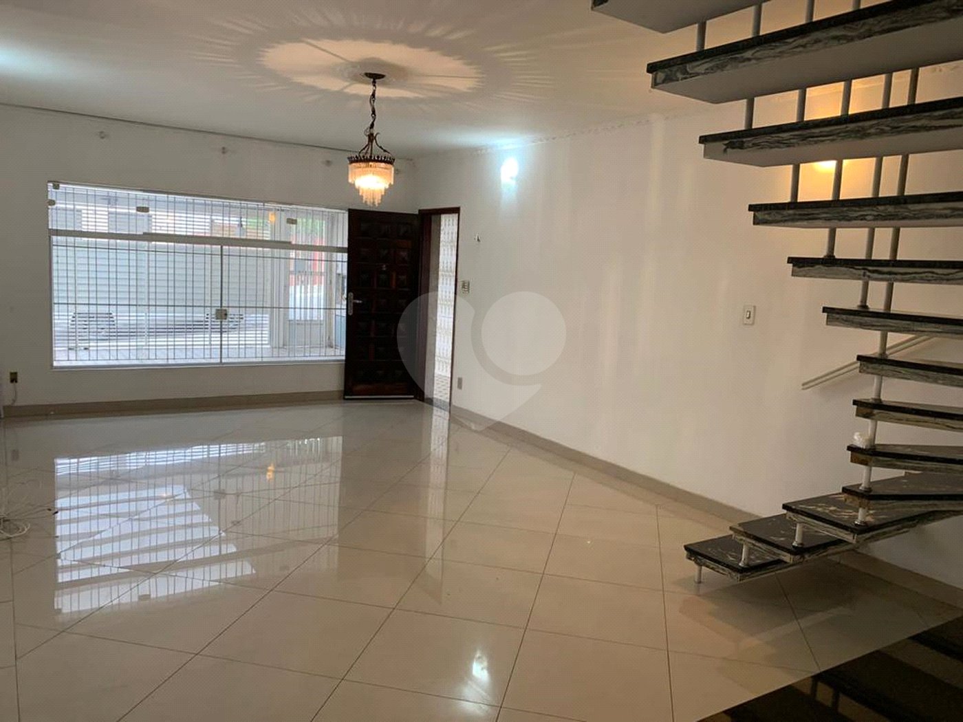 Sobrado à venda com 4 quartos, sendo 1 suíte,  em Chácara Santo Antônio (zona Leste), São Paulo, SP