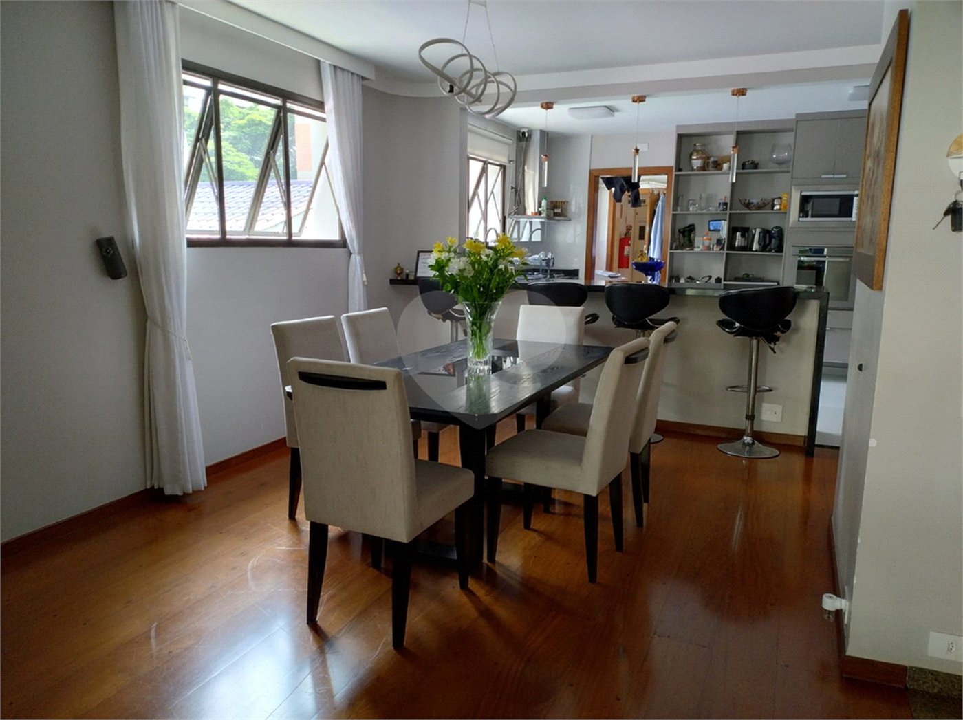 Apartamento à venda com 4 quartos, sendo 1 suíte,  em Brooklin Paulista, São Paulo, SP