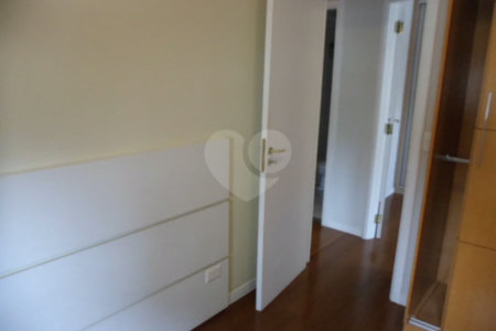 Apartamento à venda com 3 quartos, sendo 1 suíte,  em Santana, São Paulo, SP