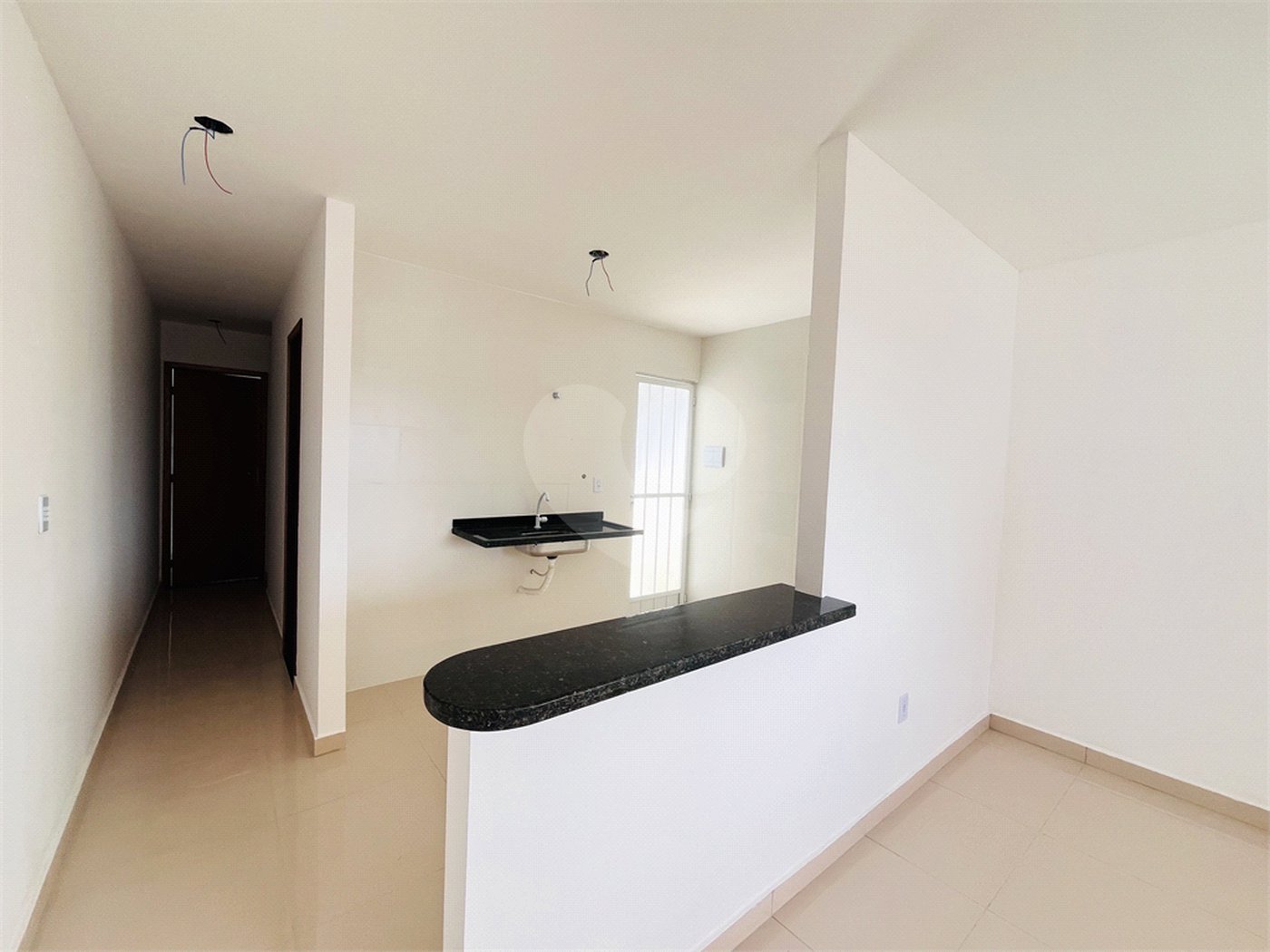 Casa à venda com 2 quartos, sendo 1 suíte, no condomínio Parque Guará, Rio de Janeiro - RJ