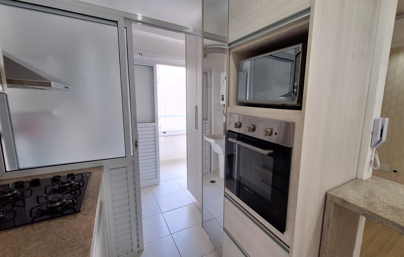 Apartamento com 2 dormitórios à venda, 75 m² por R$ 680.000,00 - José Menino - Santos/SP