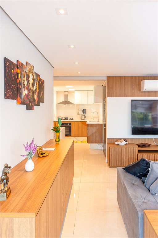 Apartamento à venda com 3 quartos, sendo 1 suíte, em Chácara Santo Antônio (zona Sul), São Paulo, SP