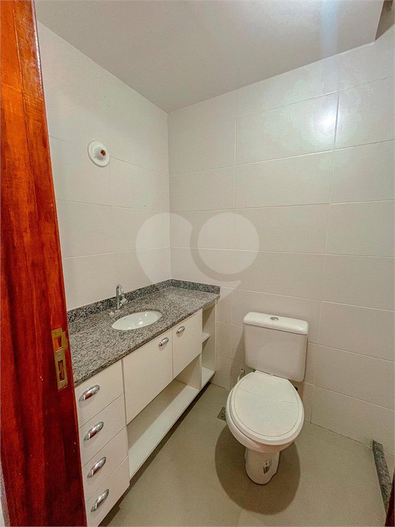 Casa à venda com 4 quartos, sendo 1 suíte, no condomínio Imperial Santa Cruz, Rio de Janeiro - RJ