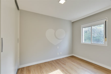 Apartamento à venda com 4 quartos, sendo 3 suítes, em Granja Julieta, São Paulo, SP
