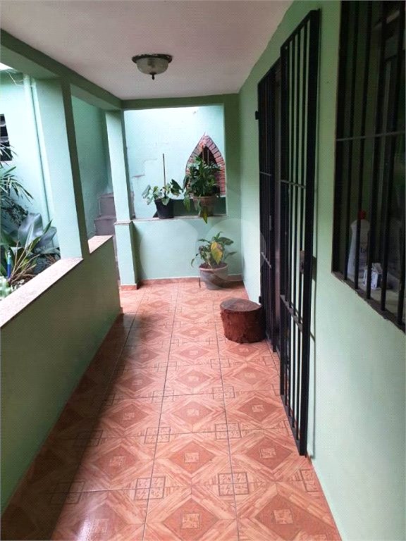 Casa de Vila à venda com 3 quartos em Jardim São Roque, São Paulo, SP