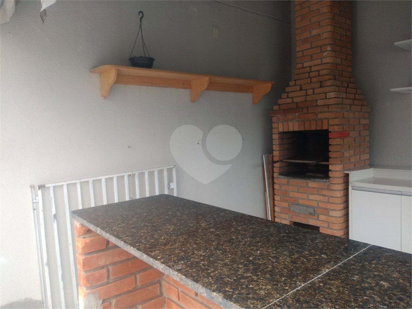 Apartamento à venda com 2 quartos, sendo 1 suíte,  em Vila Santana, Mogi das Cruzes, SP