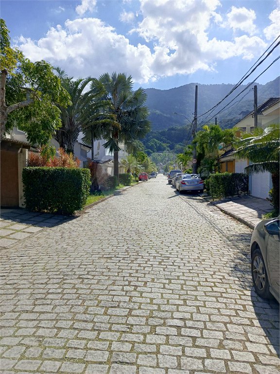 Casa à venda com 3 suítes no condomínio Atlantico Sul, Rio de Janeiro - RJ