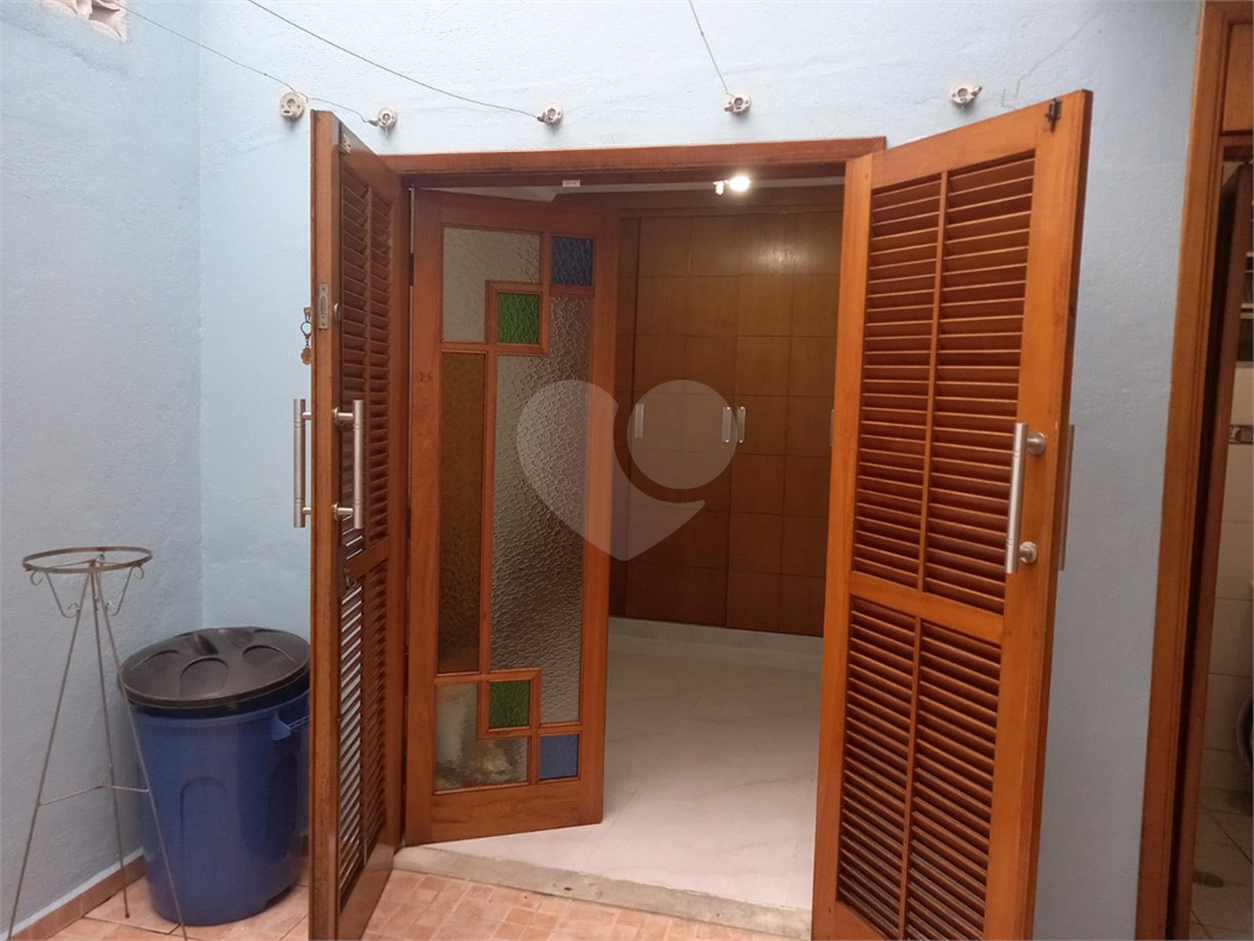 Sobrado à venda com 4 quartos, sendo 2 suítes, em Vila Hamburguesa, São Paulo, SP