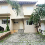 Casa à venda com 3 quartos, sendo 1 suíte, no condomínio Village St. Louis, São Paulo - SP