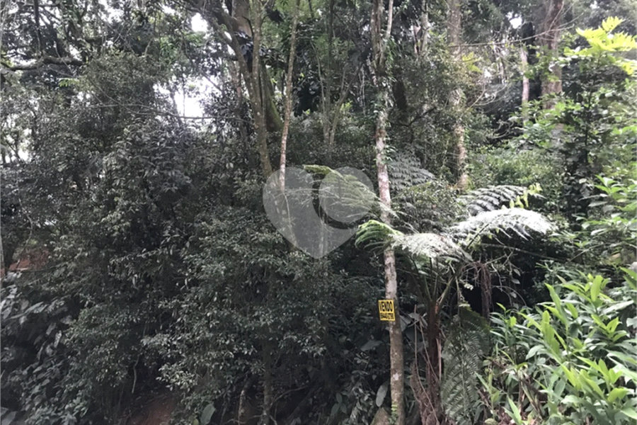 Terreno à venda no condomínio Jardim da Montanha I, Mairiporã - SP