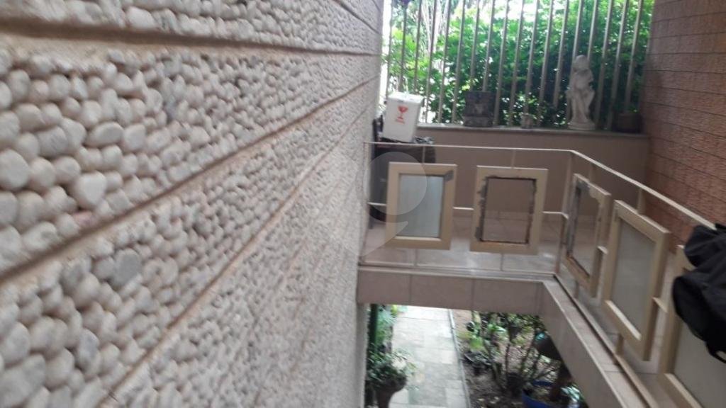 Terreno à venda com 4 quartos, sendo 1 suíte, em Santa Teresinha, São Paulo, SP