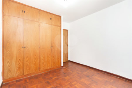 Casa à venda com 3 quartos, sendo 1 suíte, em Vila Mascote, São Paulo, SP