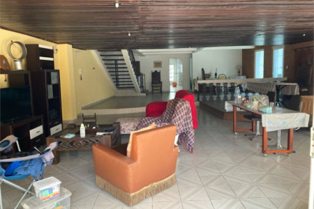 Sobrado à venda com 4 quartos, sendo 2 suítes, em Paraisópolis, São Paulo, SP
