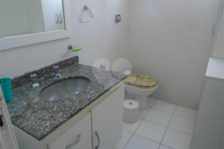 Casa à venda com 3 quartos, sendo 1 suíte, em Jardim Hípico, São Paulo, SP