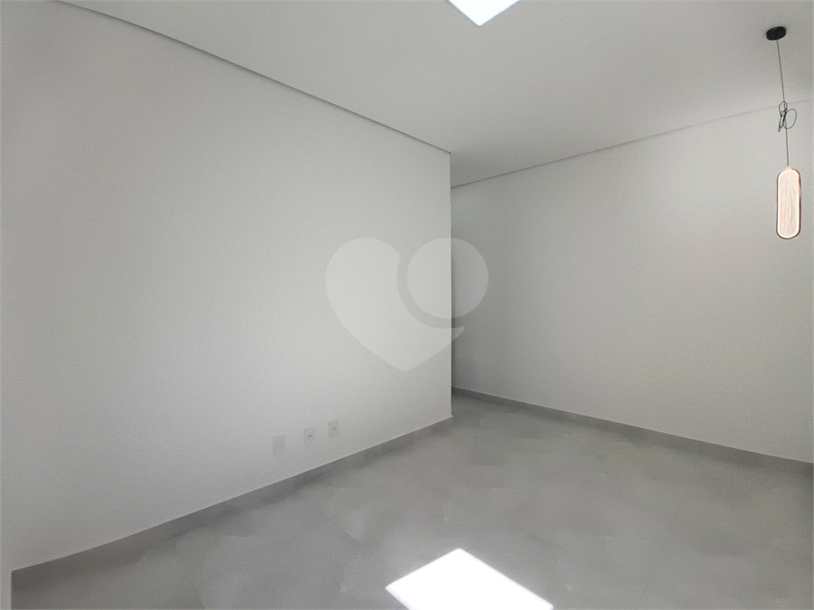 Casa à venda com 3 suítes no condomínio Campos do Conde I e II, Sorocaba - SP